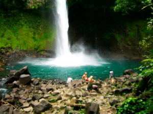 waterfall_aventurasarenal5-500x500